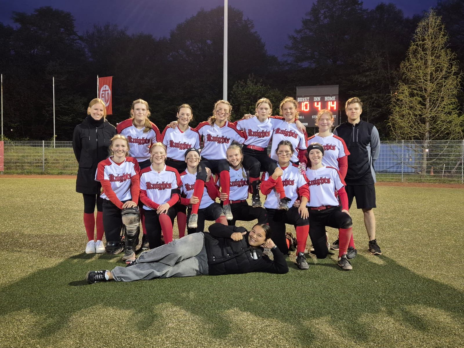 WhatsApp Bild 2025-04-24 um 08.59.32_49553908 Gruppenfoto des Juniorinnenteams