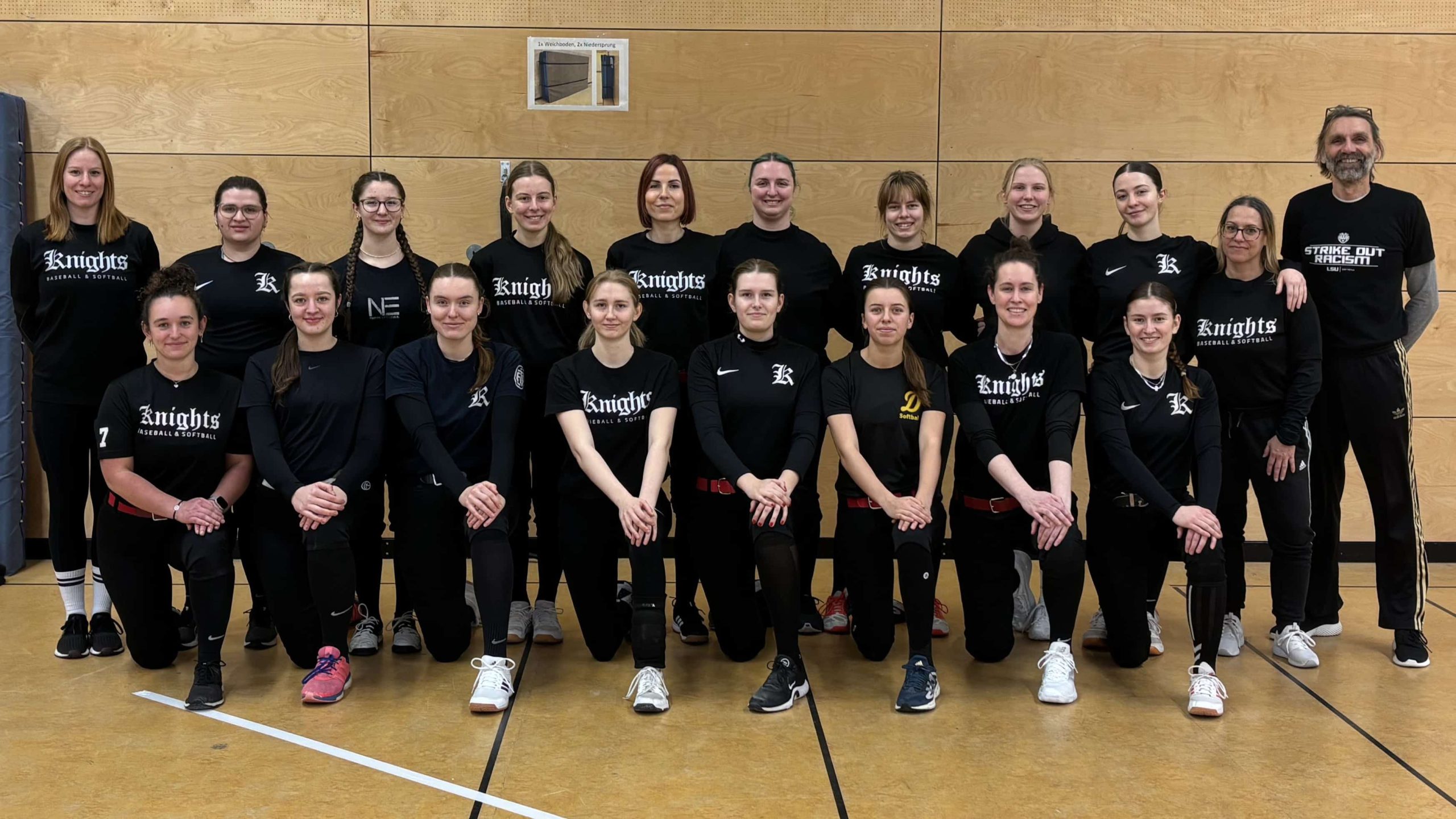 SB1 Teamfoto der 1. Mannschaft Softball